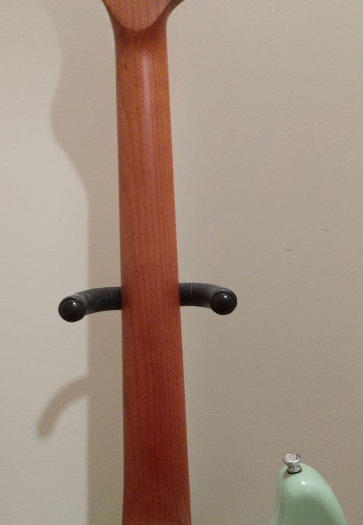 Eris Nestia エレキギター