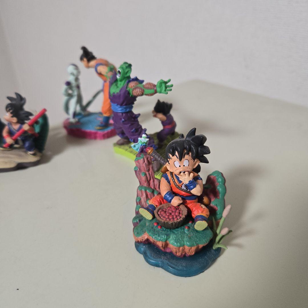 ドラゴンボール　カプセル　フィギュア　５体