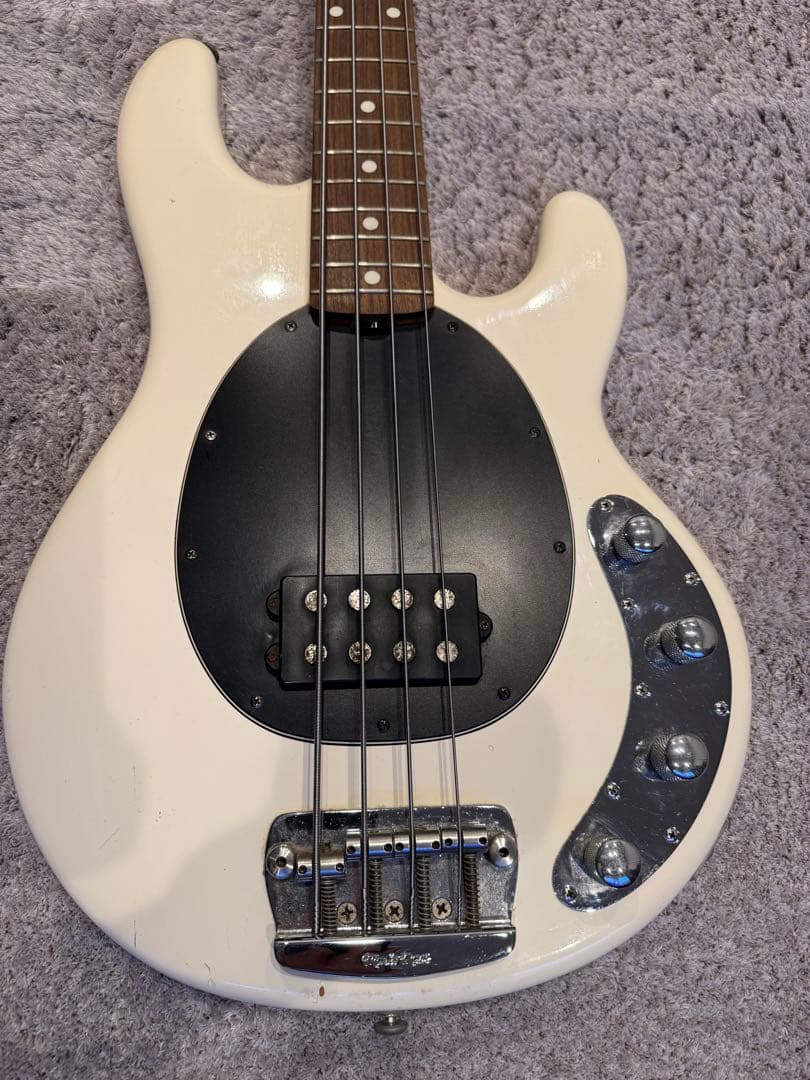 MUSICMAN StingRay-EXエレキベース WH／R