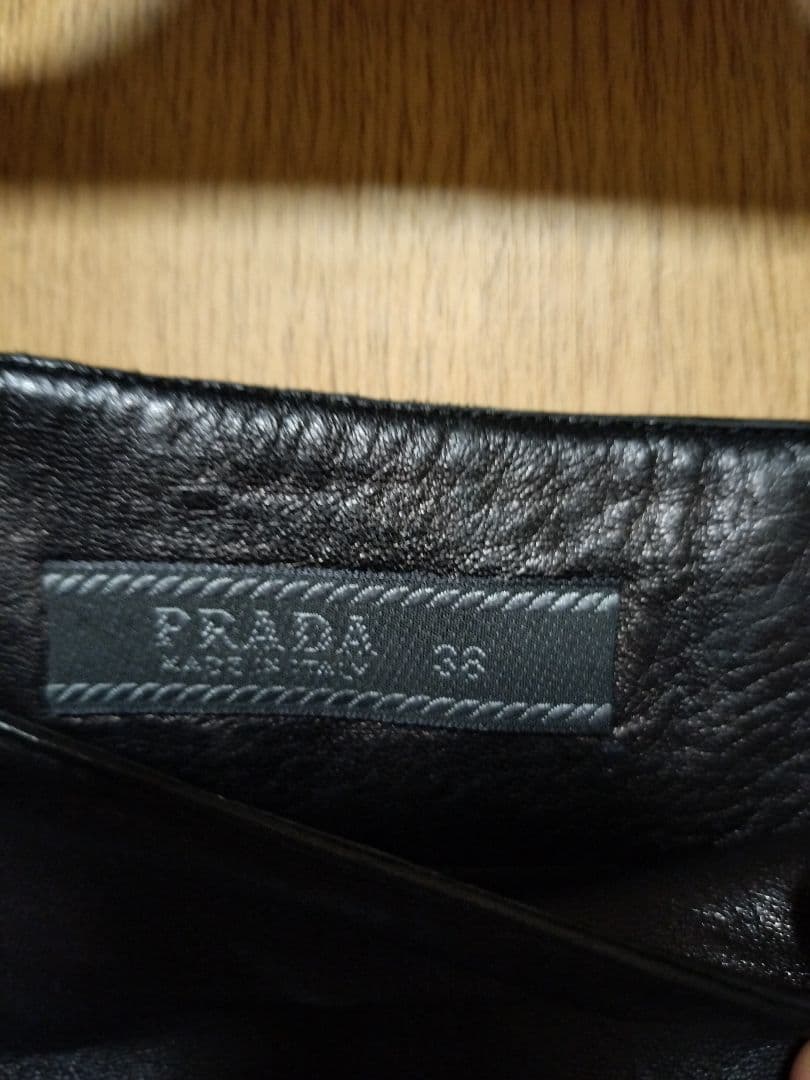 PRADA プラダブラック レザー タイトスカート 38