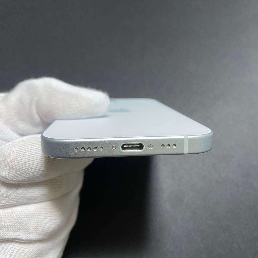 極美品⭐️SIMフリー　iPhone15 ケース付き 即発送