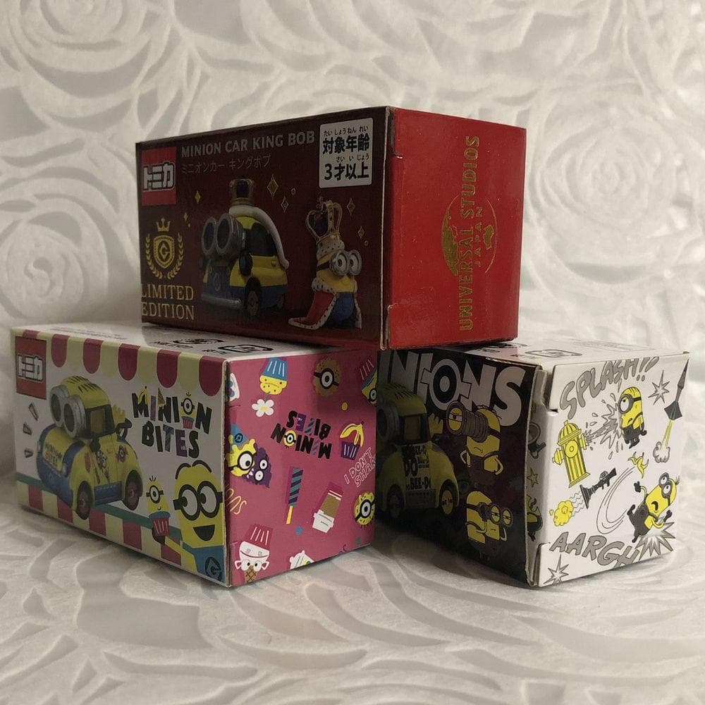 新品USJトミカ3個 ミニオンキングボブMINION BITES MINIONS
