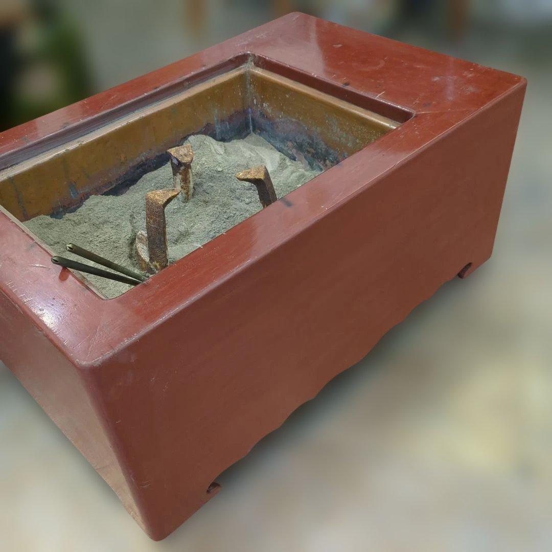 骨董　長火鉢　朱漆　木製　内側銅器　灰　火箸付き　テーブル