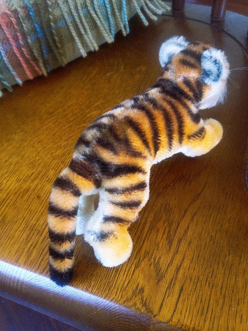 虎　シュタイフ 　きれいなバター色　ヴィンテージ　草原のアニマル　仔虎　タイガー