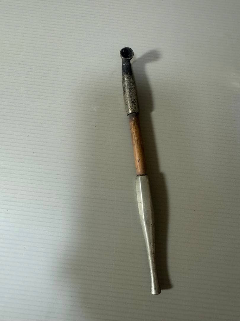 2126 骨董　煙管 キセル 煙草入れ　喫煙具 金属製 時代物