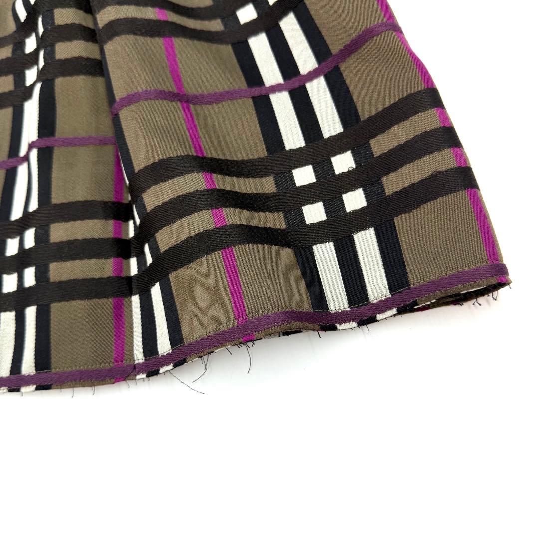 【未使用美品】Burberry チェック柄 フレアスカート