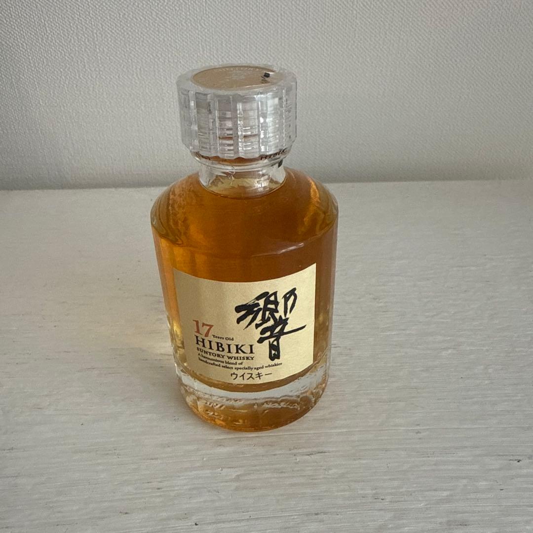 響 17年 & 山崎 12年 ミニボトルセット　樽材コースター付き