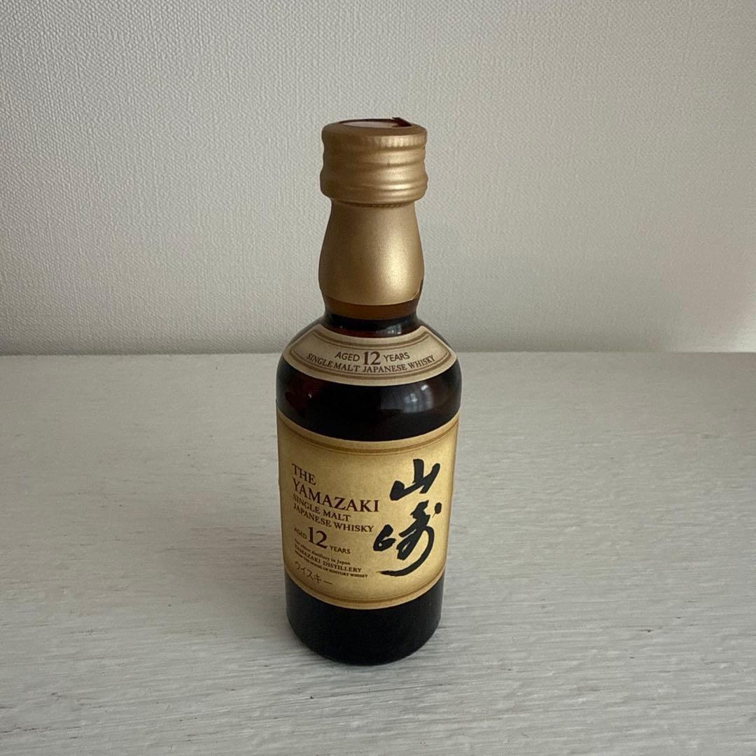 響 17年 & 山崎 12年 ミニボトルセット　樽材コースター付き