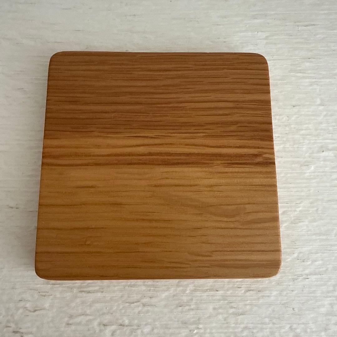 響 17年 & 山崎 12年 ミニボトルセット　樽材コースター付き