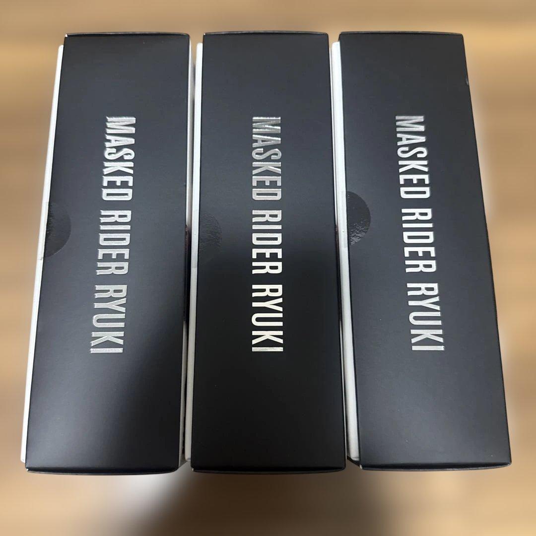 新品未開封3個　S.H.figuarts 真骨彫製法 仮面ライダー龍騎