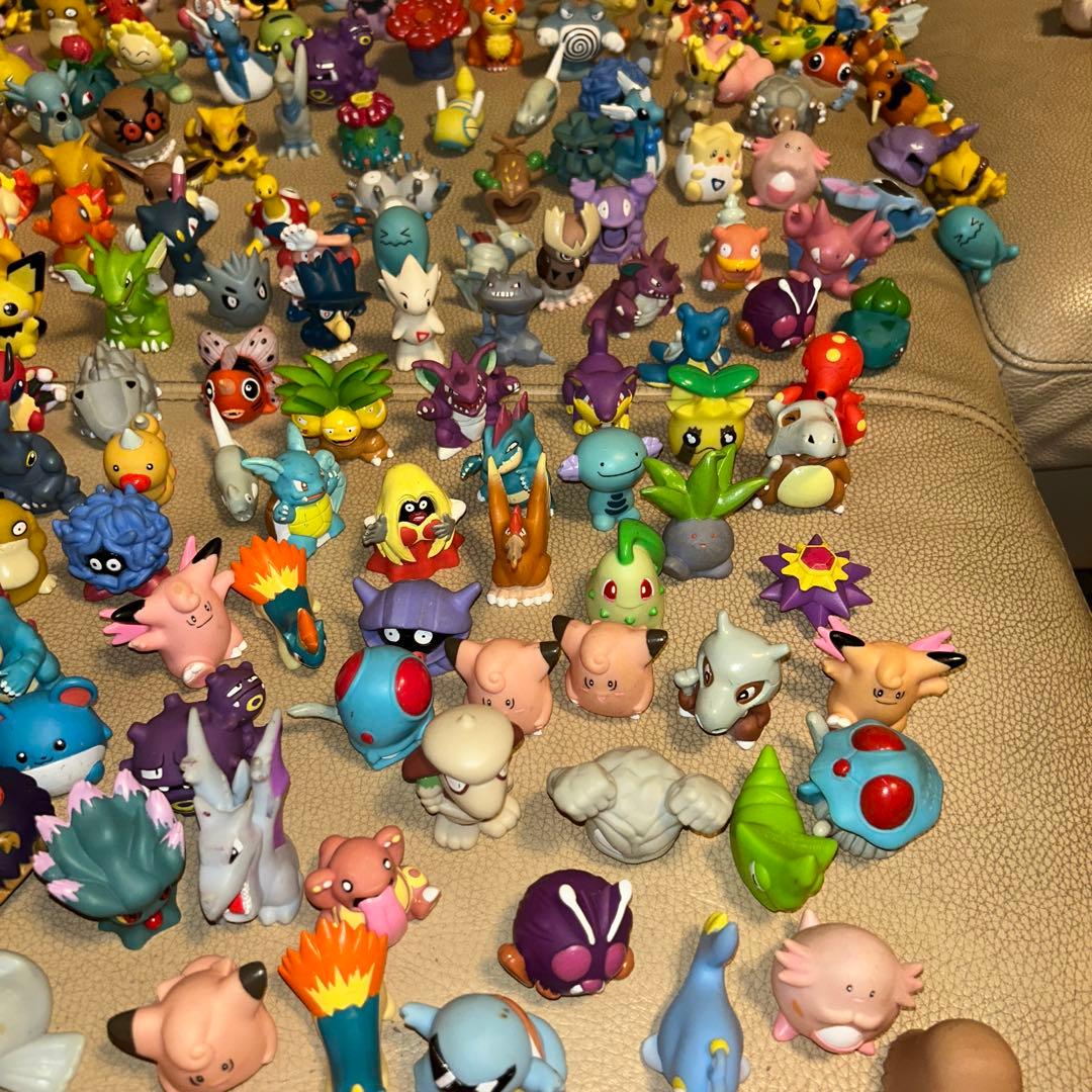 ポケモンキッズ 指人形 初期任天堂刻印含む400体以上まとめ売り