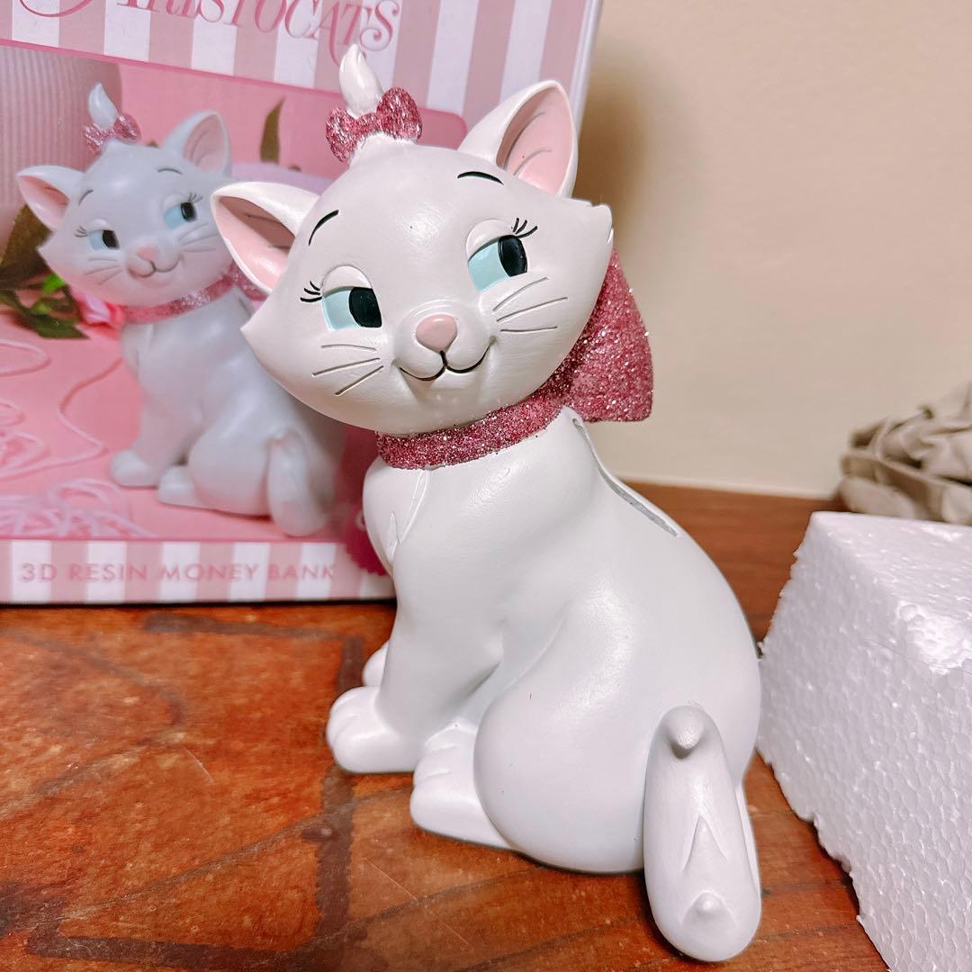 ディズニー　おしゃれキャット　マリー 3Dレジン貯金箱　陶器　置物　フィギュア