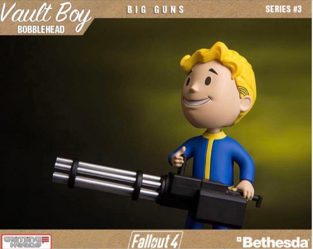 日本未発売 fallout boyフィギュア big Gun ミニガン
