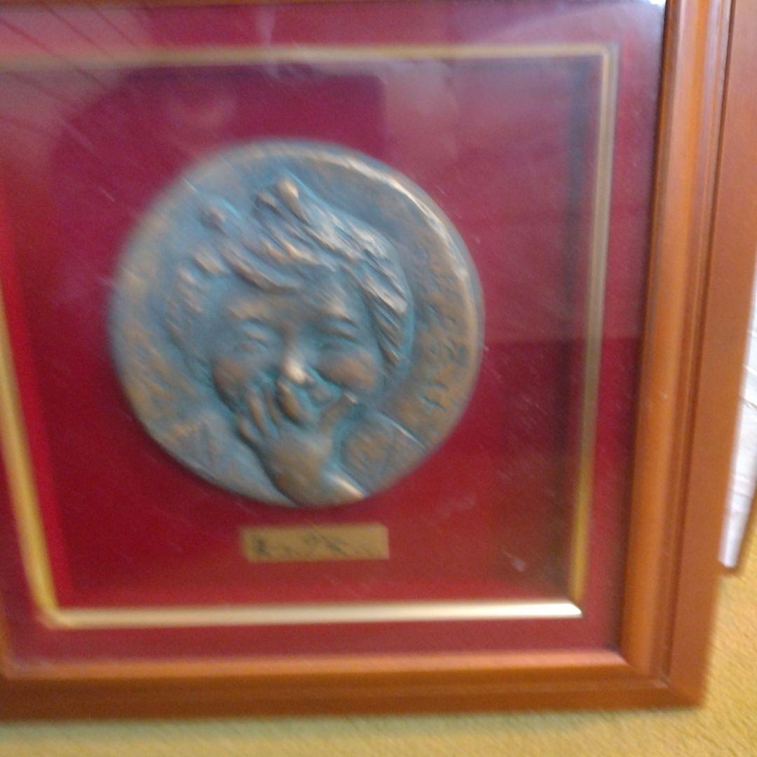 喜ぶ少女　ブロンズ　北村西望