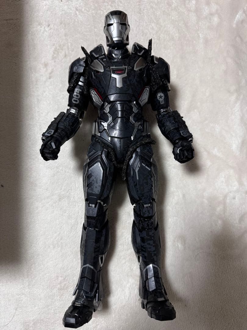 ホットトイズ アベンジャーズ IW ウォーマシン マーク4