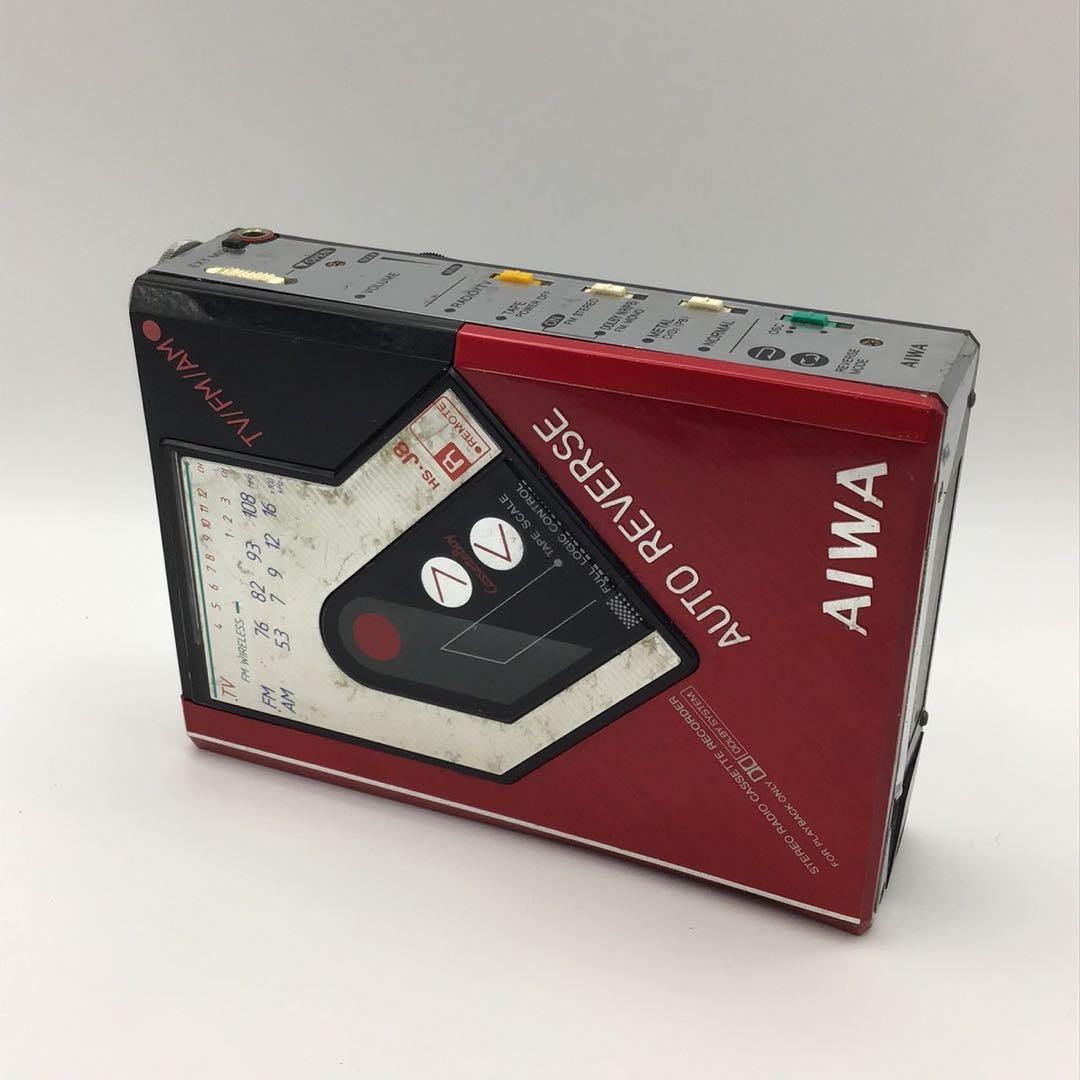 AIWA HS-J8 レッド アイワ カセットプレーヤー ジャンク
