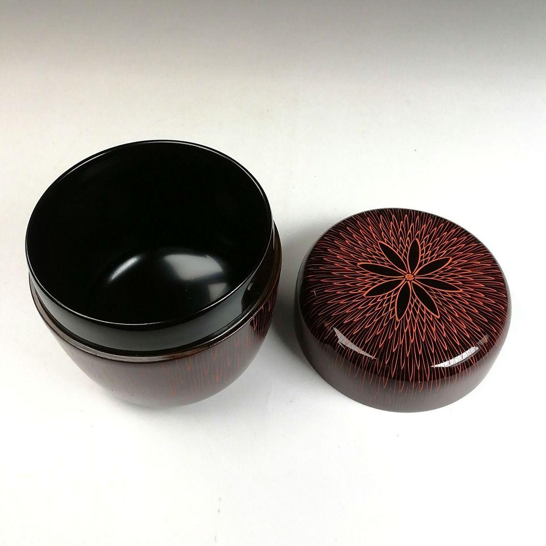 Ｔ８３３　棗　『朱菊彫り』『中棗』『関翠雲 作』　共箱　茶道具