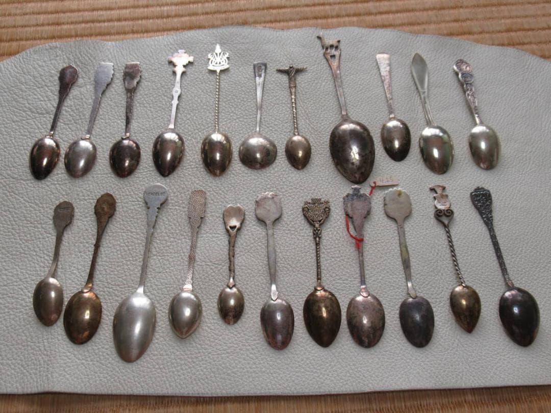 希少 美品 1950年頃希◆銀製(シルバー)と七宝製 世界のスプーン 合計23本