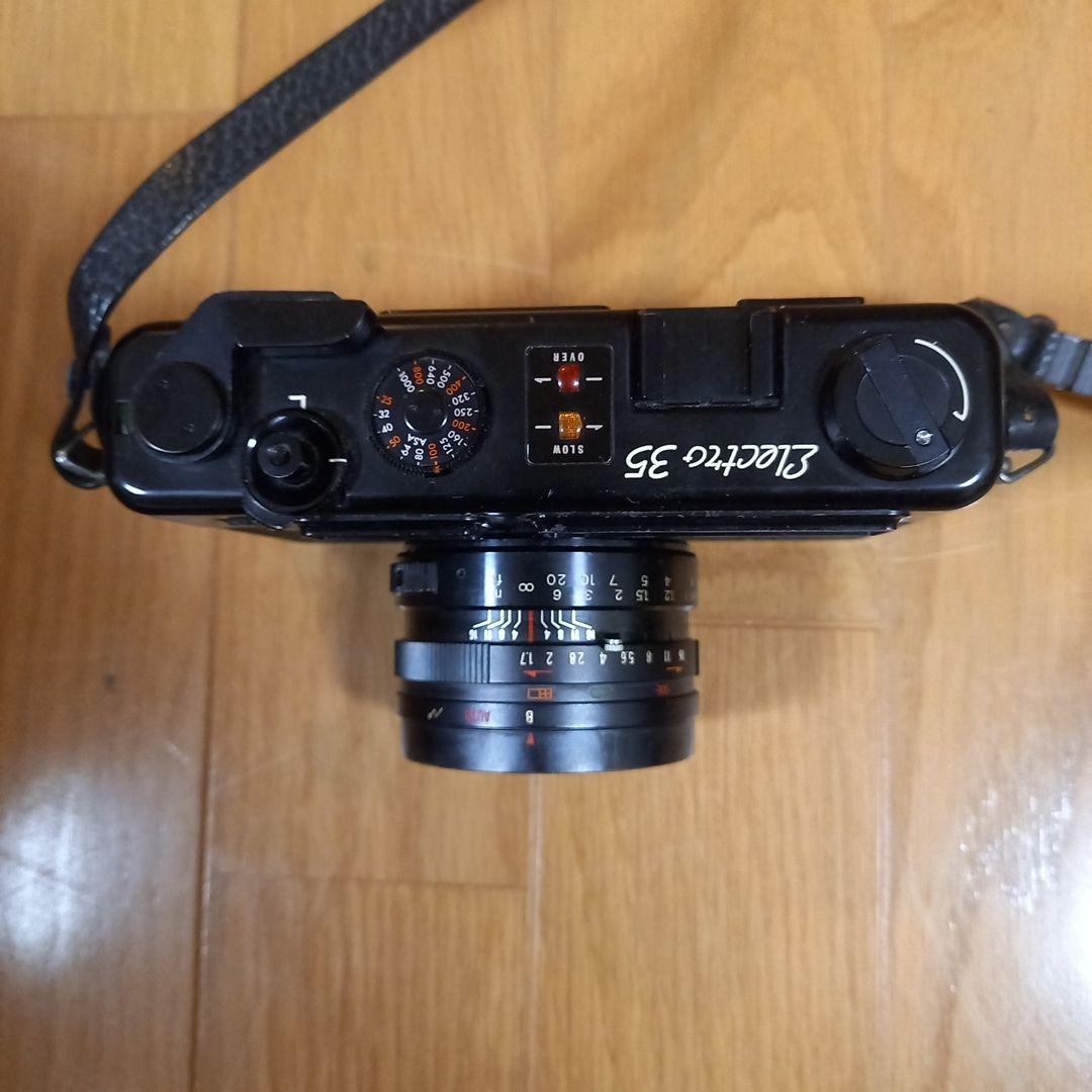 ヤシカの古いフィルムカメラ　付属品有り　　　　　インテリア等にも