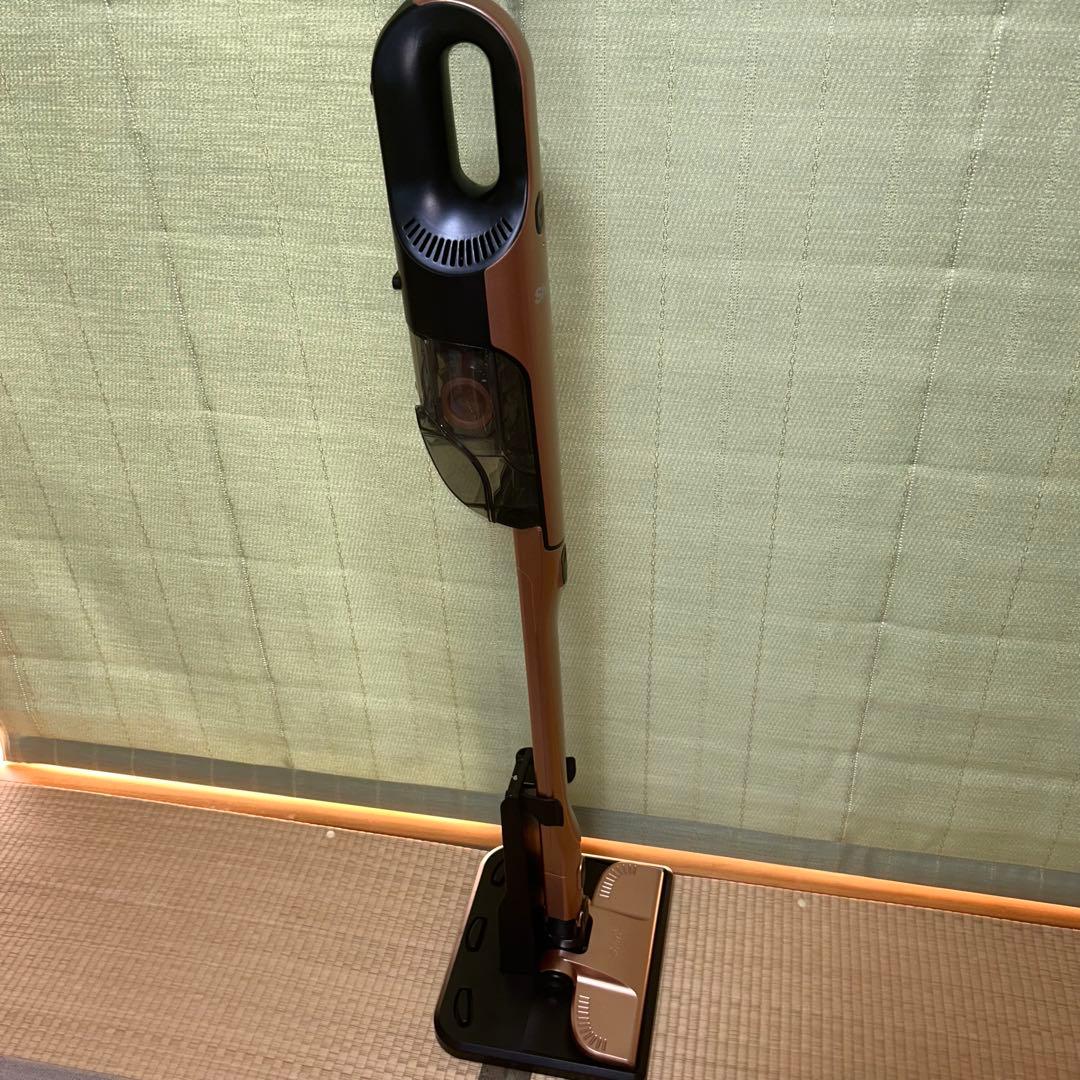 【美品｜通電確認済み】shark シャーク 充電式サイクロンスティッククリーナー