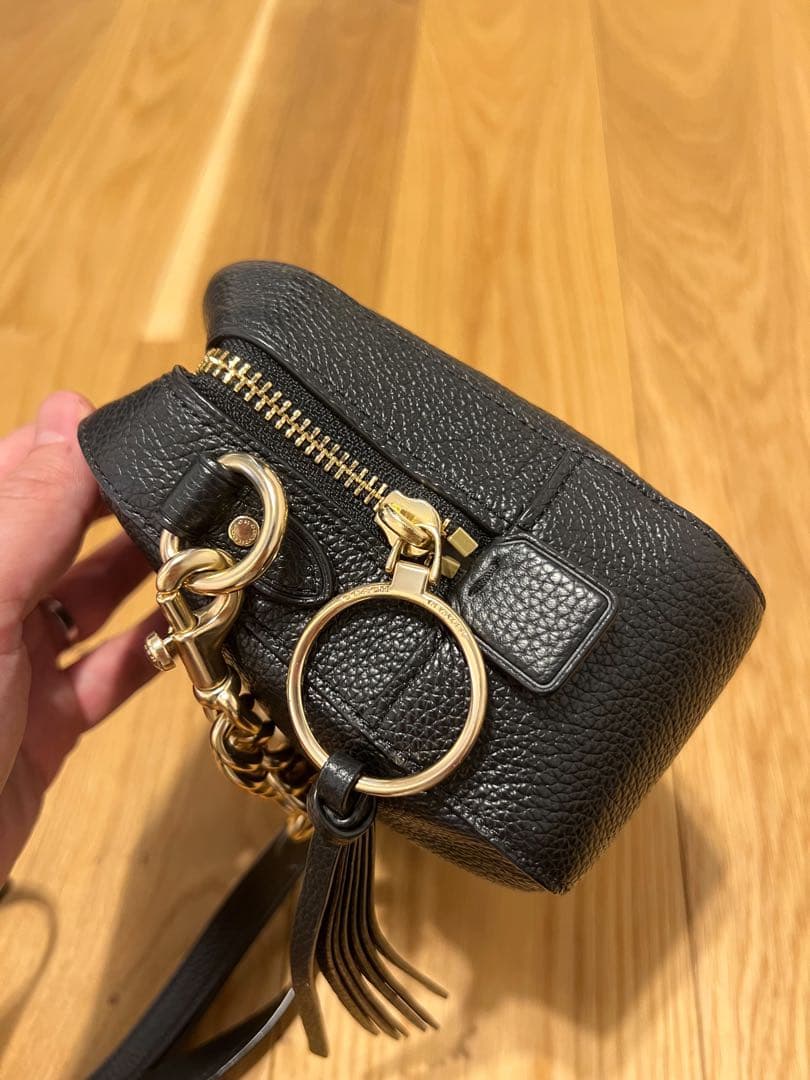 【未使用品】COACH タッセルブラックレザーバッグ