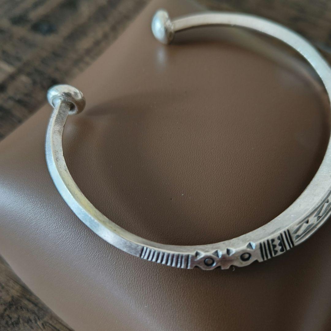 【新品】カレンシルバー バングル /カレン族 /シンプル/模様/高純度/ 25g