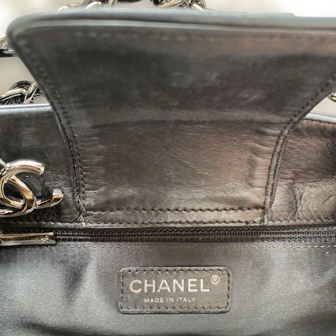 Y*A様 CHANEL 廃盤シャネルフラワーエナメルブラック ハンドバッグ