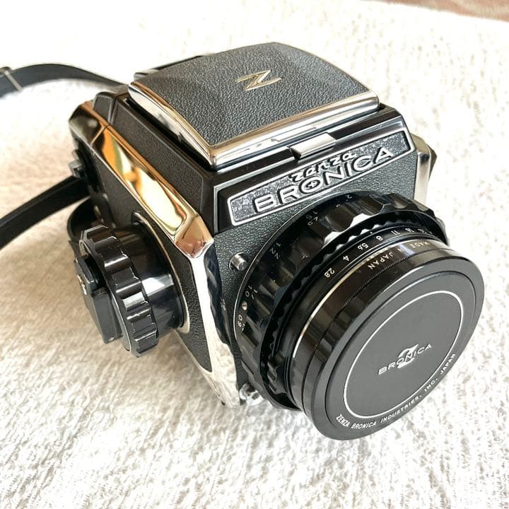 ゼンザブロニカカメラ