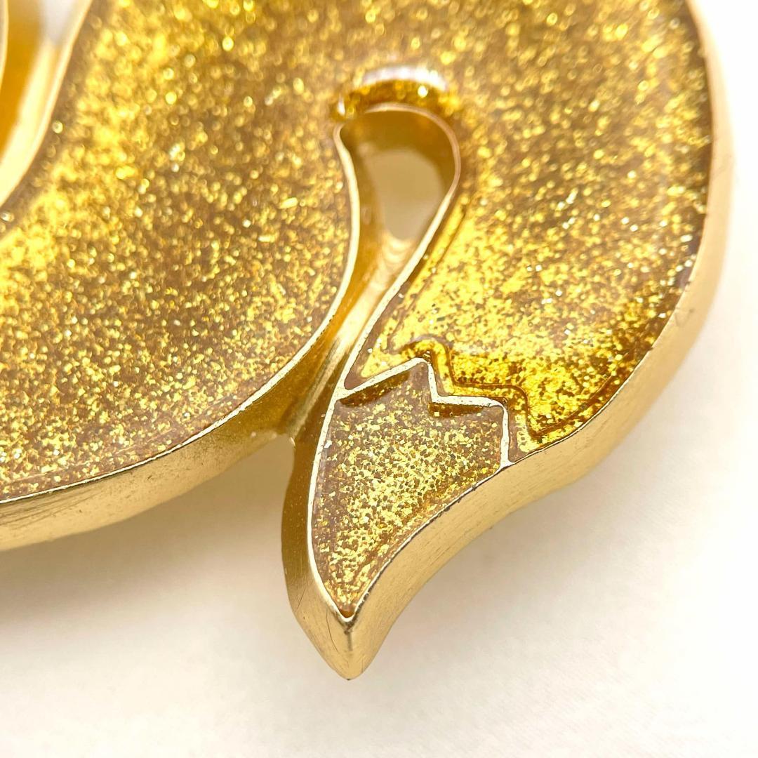 訳あり シャネル ココマーク ブローチ リス エナメル GP ゴールド 05A