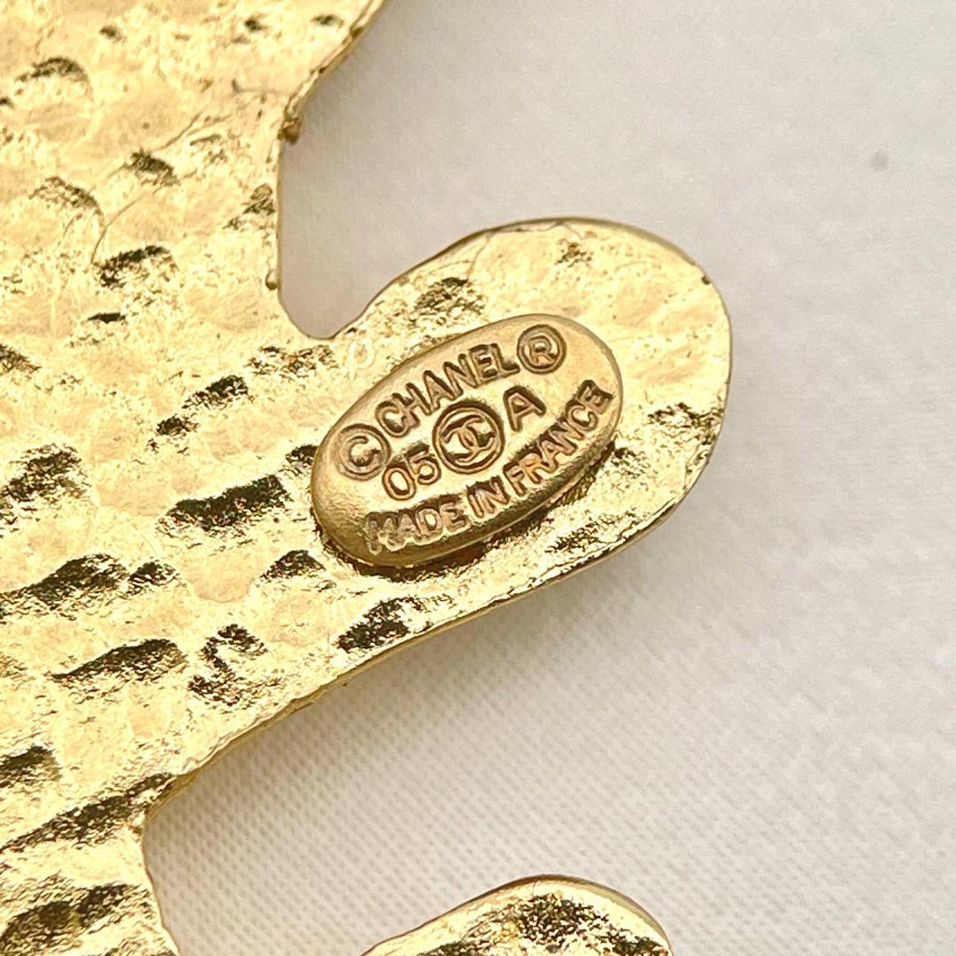 訳あり シャネル ココマーク ブローチ リス エナメル GP ゴールド 05A