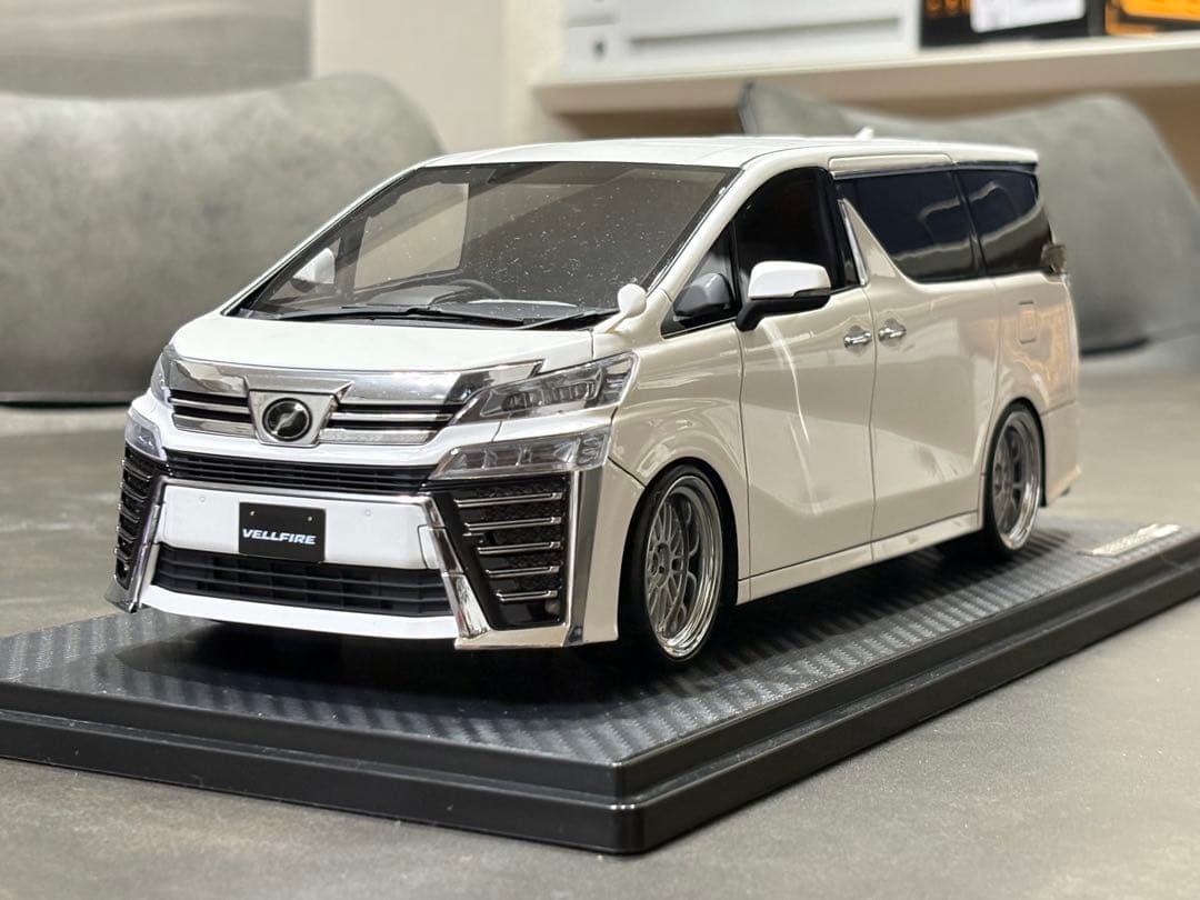 ignition model VELLFIRE ヴェルファイア　1/18