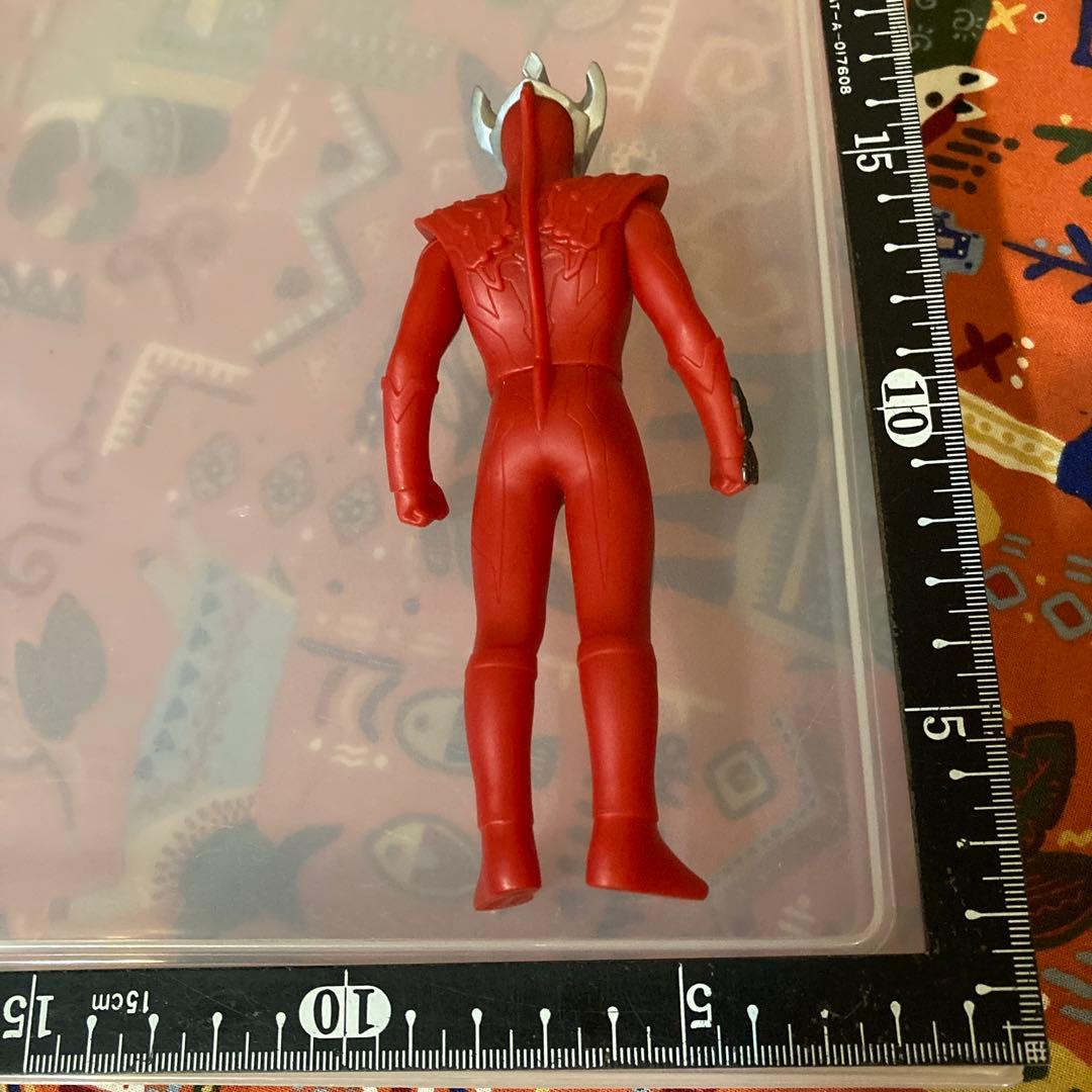 令和　ウルトラマン　タイガ　ソフビ　アクション　フィギュア