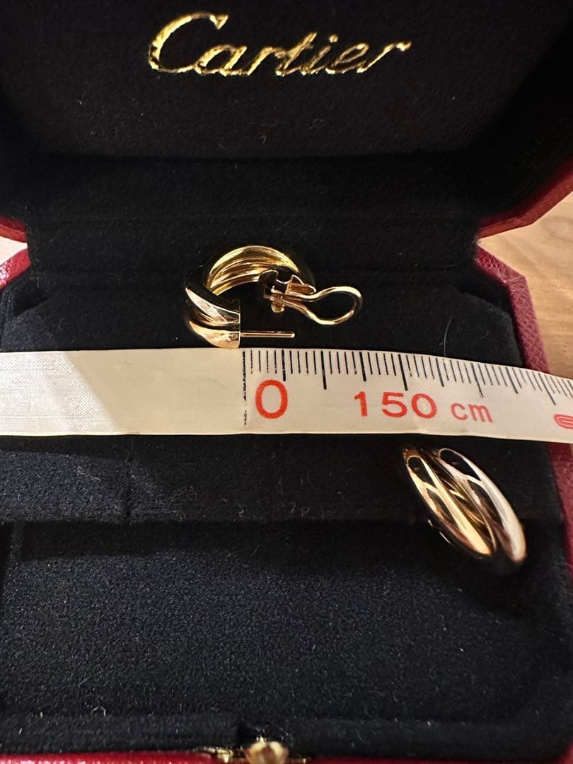 カルティエ　トリニティ　ピアス