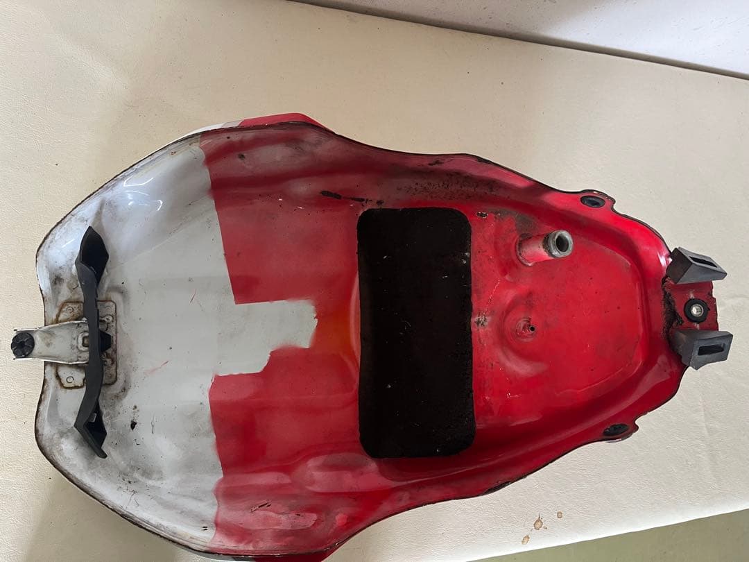 CBR400RR NC23 タンク　凹み無し