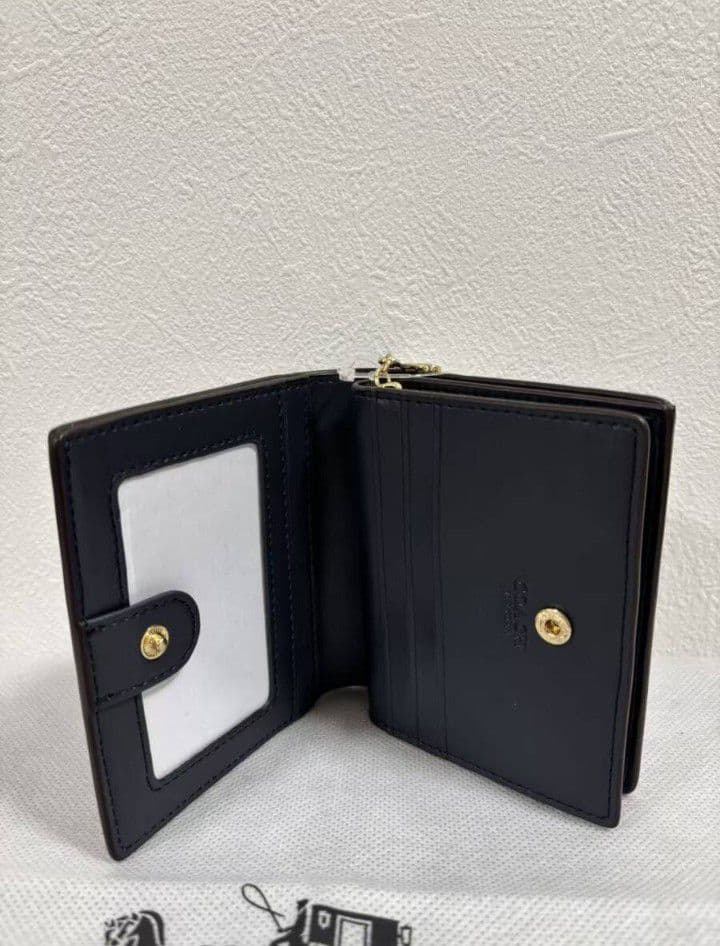 新品未使用コーチ二つ折り財布チェリー柄グレイレディース送料無料即日発送