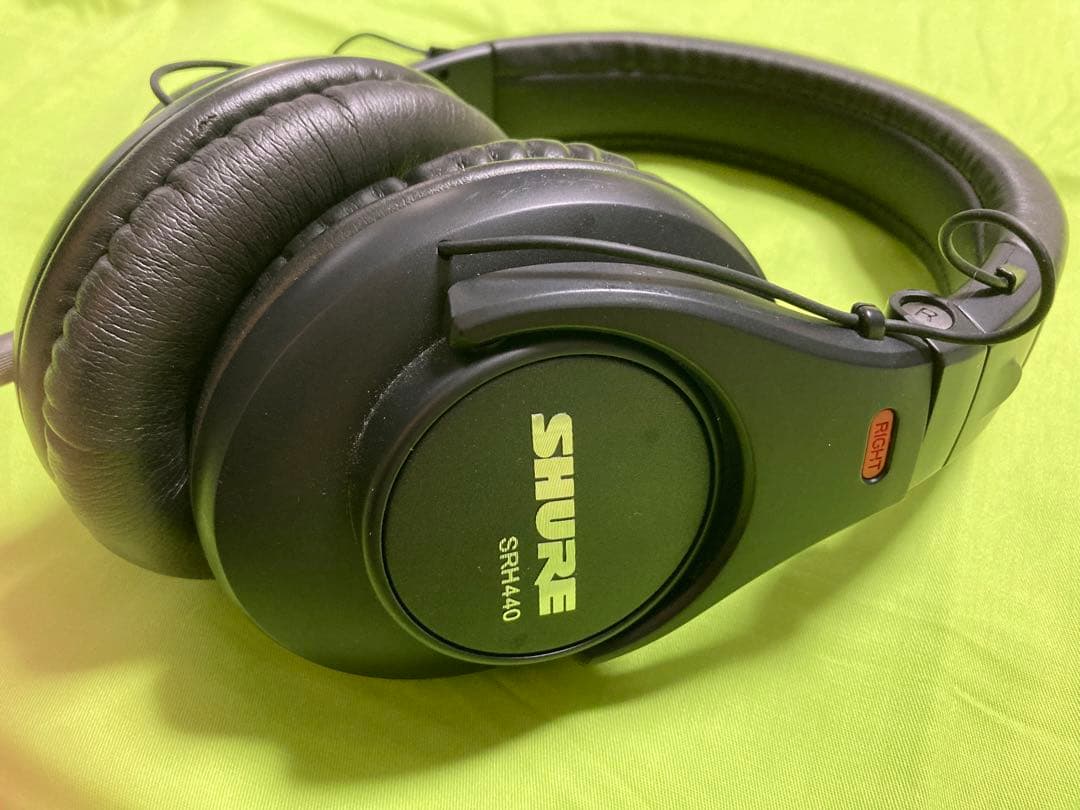 ヘッドホン SHURE SRH440