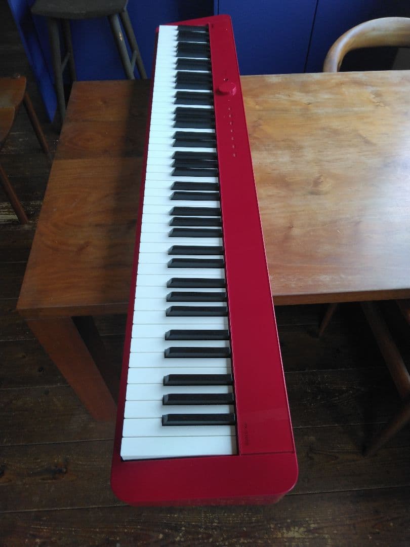 Privia 赤色キーボード