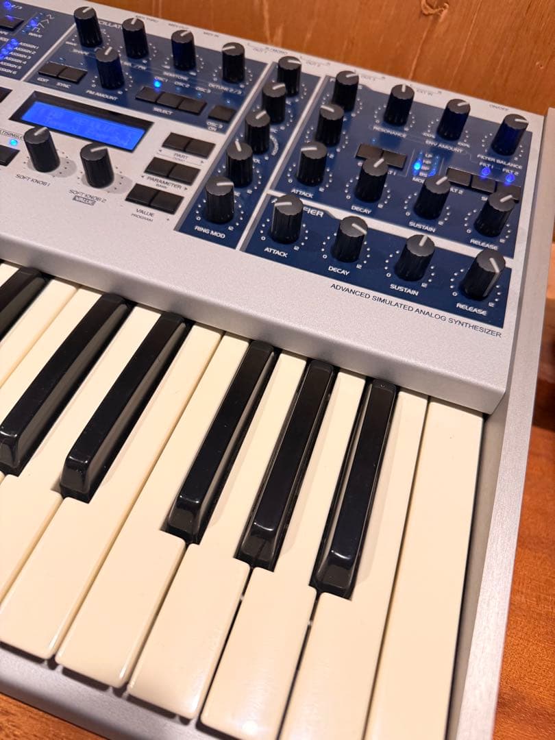 鍵盤楽器 Access Virus Indigo2