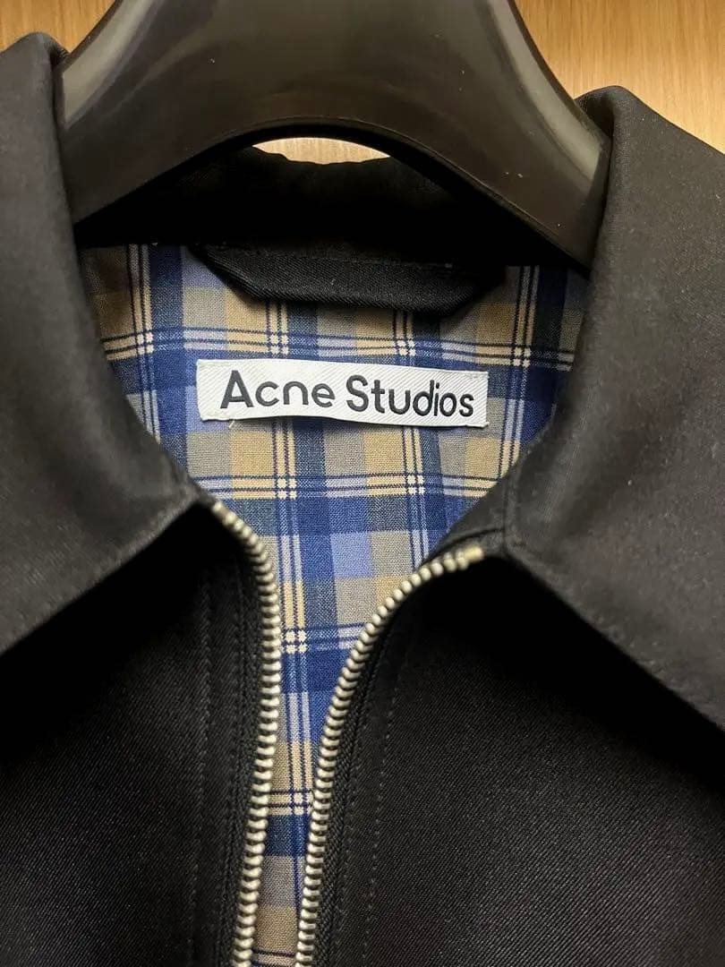 Acne Studios 黒 ジャンパー