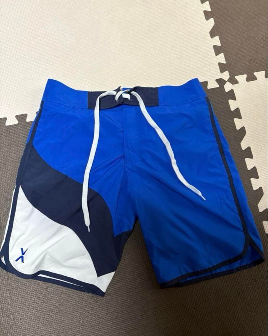 VEATM 青 Sサイズ 水着