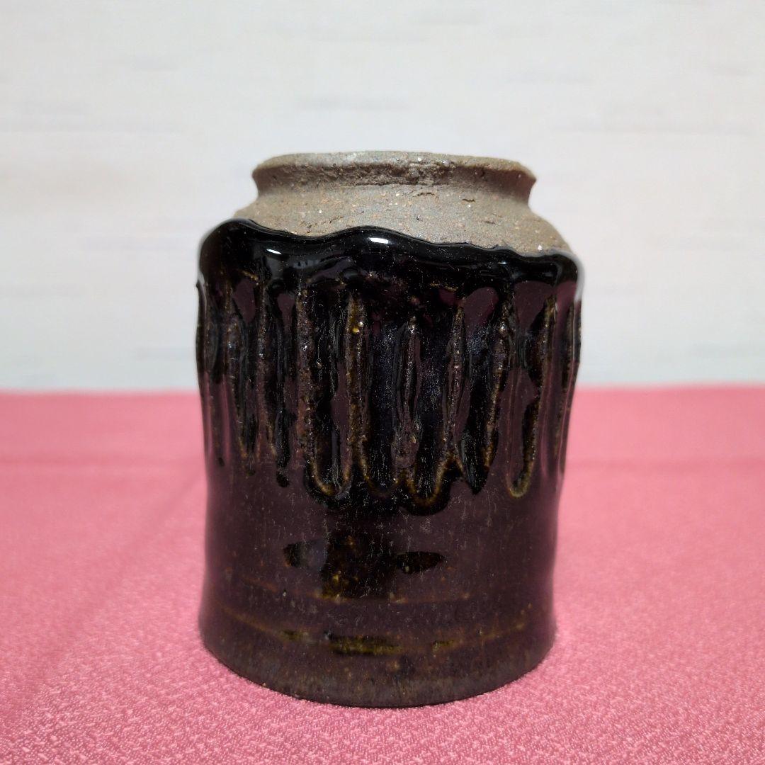 陶磁器　茶碗　湯呑み茶碗　筒茶碗　筒形　筒型　撥高台　端反り　陶印　銘款　古道具