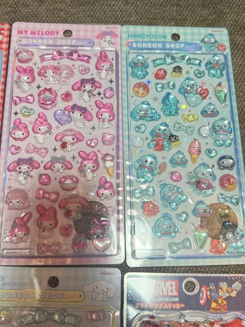 早い者勝ち‼️正規品‼️サンリオ　ボンボンドロップシール7種+marvelプチドロ