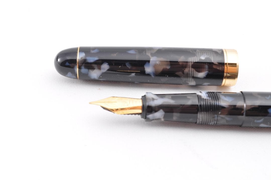 新品 ✨ 大西製作所 ハンドメイド 万年筆 手作り 【ブラック】