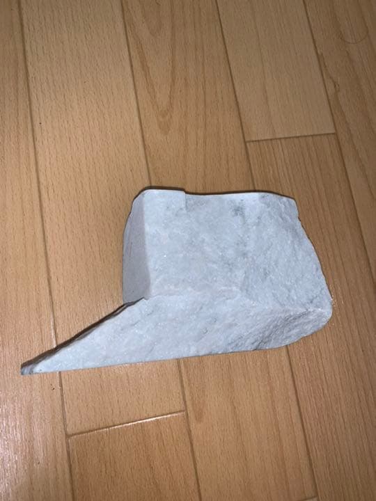 超貴重　未来心の丘製作時に出た大理石の切れ端