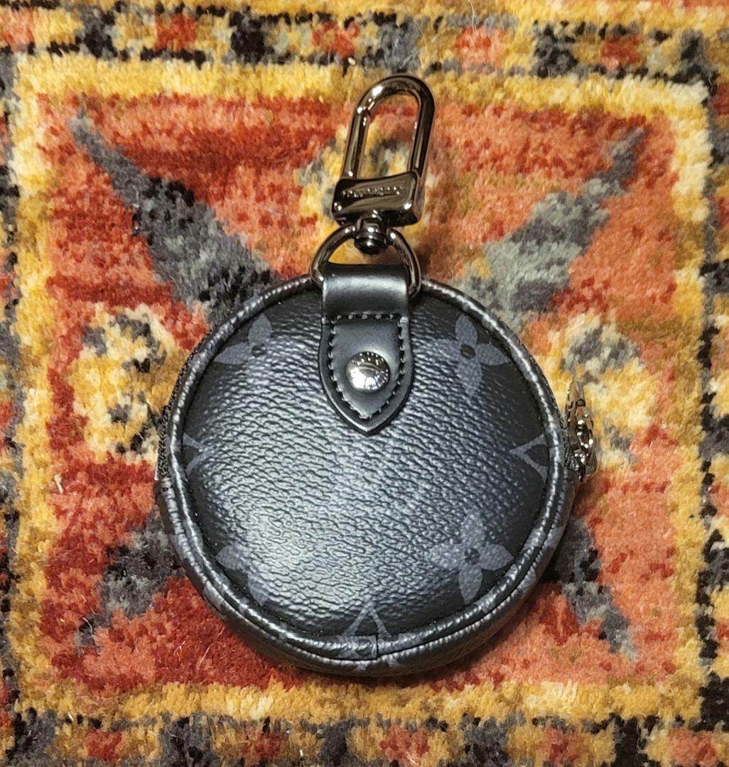 LOUIS VUITTON ポルト クレ ラウンド モノグラム エクリプス