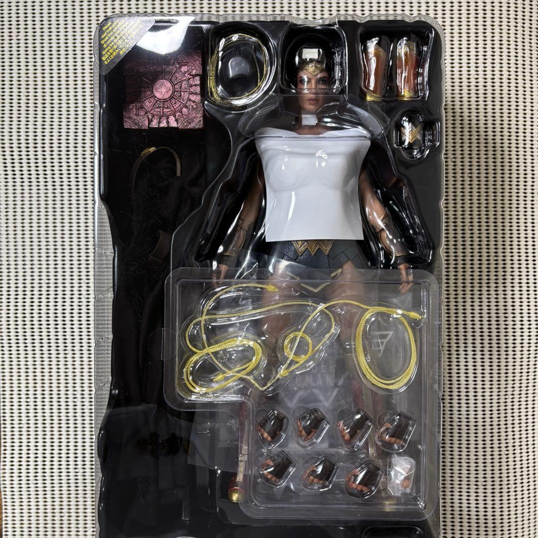 ムービー・マスターピース　ジャスティスリーグ　ワンダーウーマン　ホットトイズ