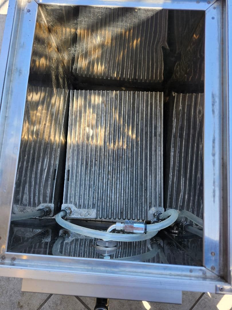 ニットク氷冷式生ビールディスペンサー①