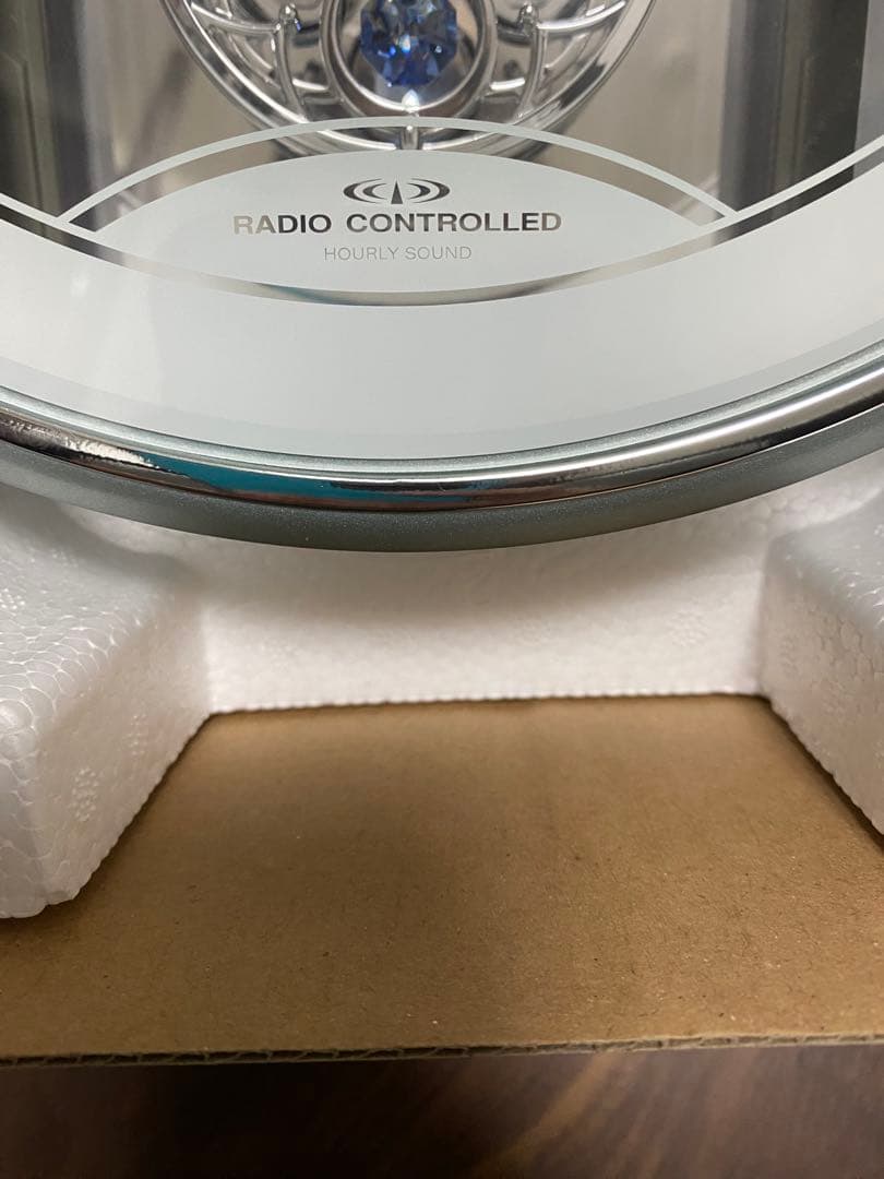 【新品未使用】壁掛け電波時計　4MN523RH05 スモールワールドプラウド