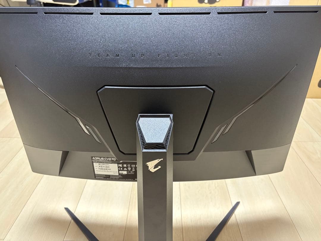 AORUS GIGABYTE CV27Q ゲーミングモニター