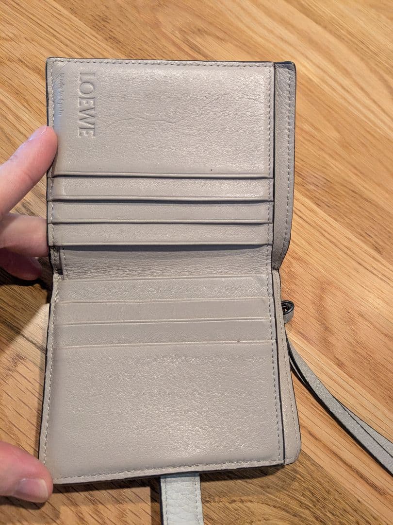 LOEWE 二つ折り財布 ライトグレー